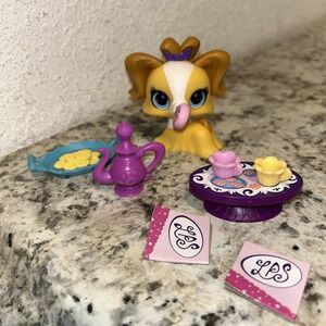 Littlest Pet Shop Sweetest Yorkshire‎ Fancy Dog #3010 Treats and Tea Shop LPS B2